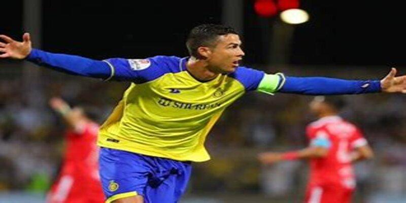 Tiền đạo Ronaldo xuất sắc lập kỷ lục mới